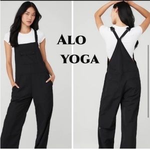 NWT Alo Yoga Monterey Overalls Size XS